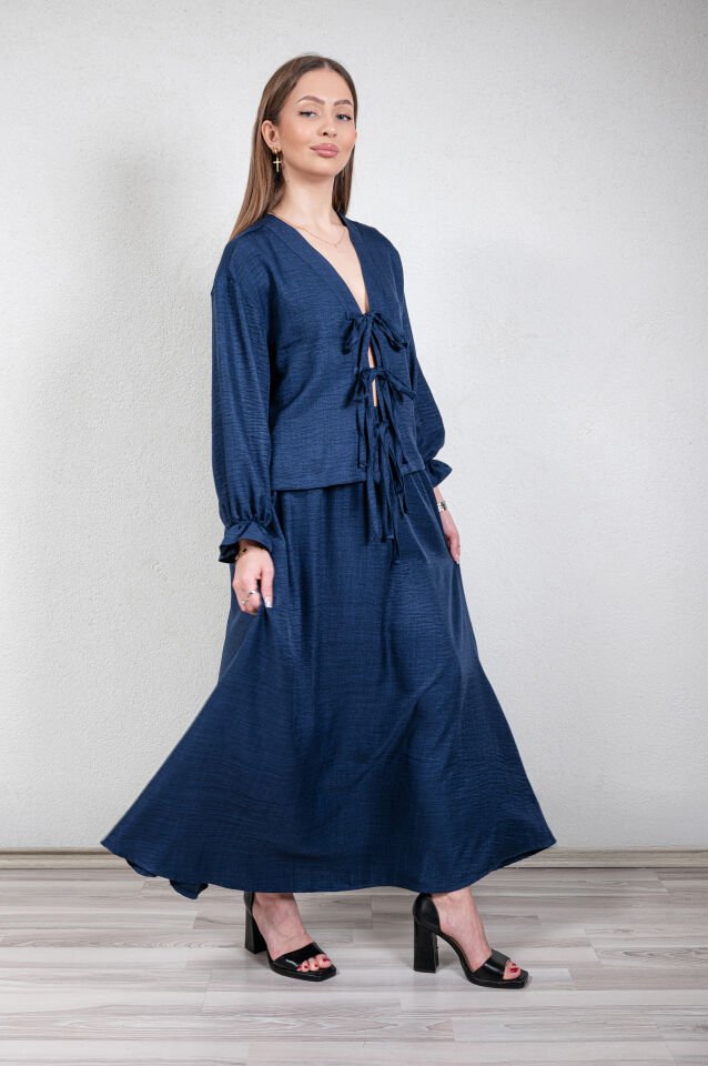 Etekli Ceketli Takım