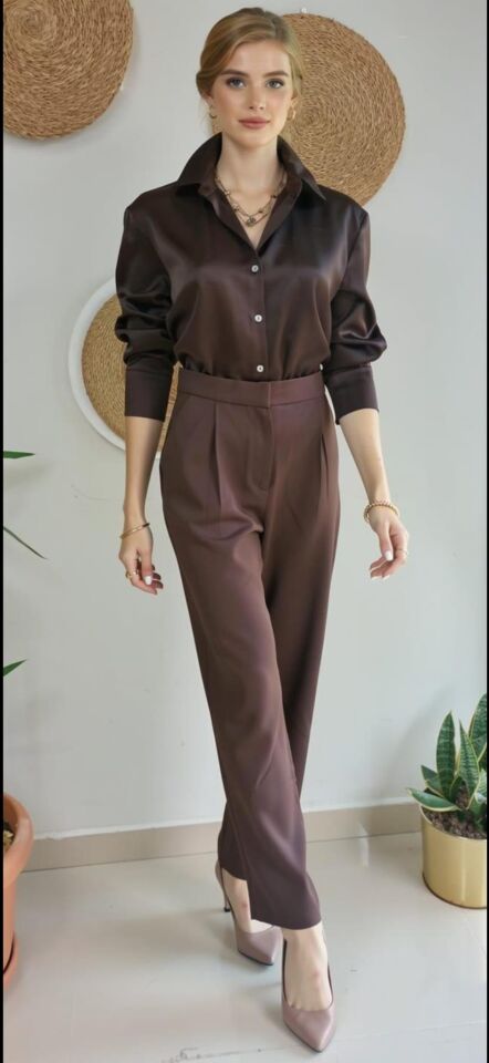 Saten kahve gömlek